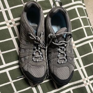 Columbia Men's Gray Athletic Hiking Sneakers